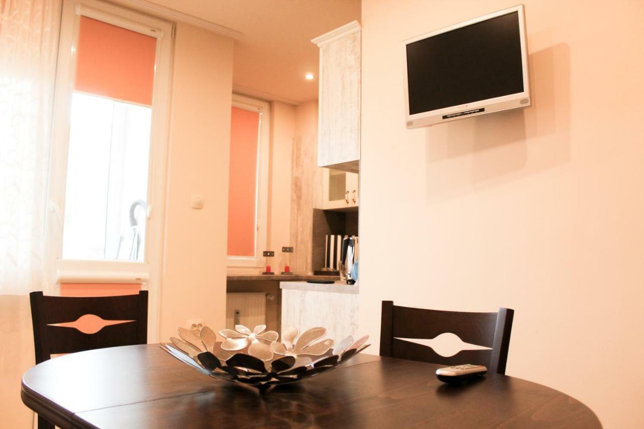 Cosmo Apartment Pleven ภายนอก รูปภาพ