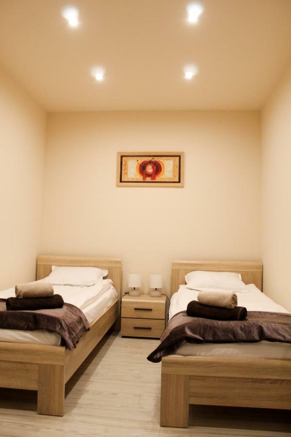 Cosmo Apartment Pleven ภายนอก รูปภาพ